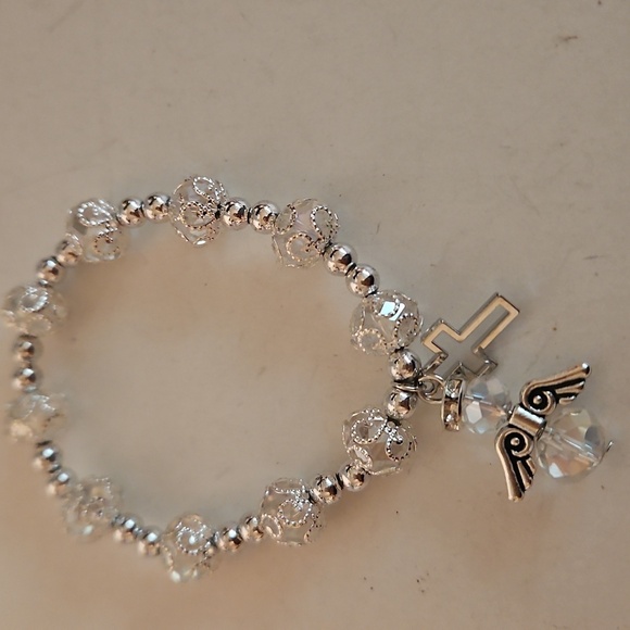 3 Silvertone & Seafoam Glass Beads & Charms Stretch Bracelets - Picture 10 of 13